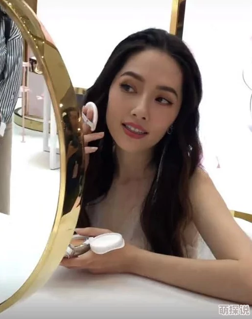 国产操美女：网友热议其背后的文化现象与社会影响，认为应理性看待美的标准与价值观