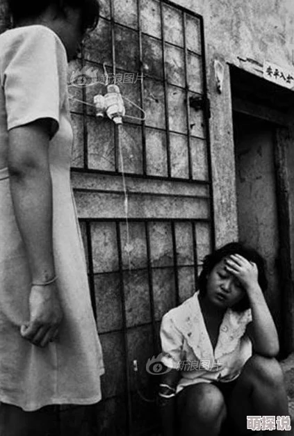 亚洲人妓女撒尿正面，展现社会边缘群体的真实生活与挑战，引发公众对性工作者权益的关注与讨论