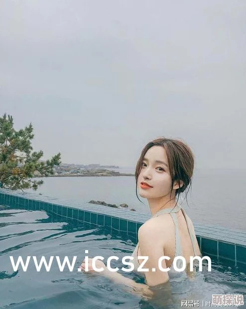 丰满的秘书年轻胸大的秘书：近日，该行业内对女性职员形象的讨论引发热议，许多人关注职业与外貌之间的关系