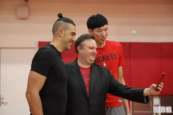 一进一出又大又粗爽视频：最新动态与用户反馈引发热议，内容创作持续升温，吸引众多观众关注