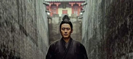《无尽争霸》手游深度解析：鬼谷子出装、玩法技巧与战场意识全面指南