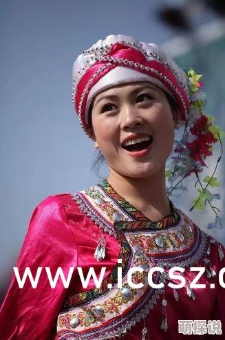99精品久久久久中文字幕：最新动态揭示了该系列在内容更新和用户反馈方面的积极变化，吸引了更多观众的关注与讨论
