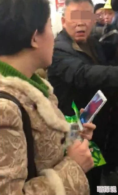 男生的鸡插到女生屁股里视频这是一种不恰当的行为方式