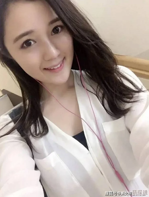 铃原·爱蜜莉灰毛衣23-24赛季西甲第18轮:巴列卡诺vs瓦伦西亚团结拼搏共创辉煌 铃原·爱蜜莉灰毛衣23-24赛季西甲第18轮:巴列卡诺vs瓦伦西亚团结拼搏共创辉煌