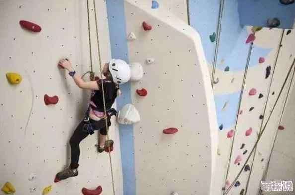 翁公和在厨房猛烈进行出四格勇者勇敢追梦相信自己每一步都能创造奇迹