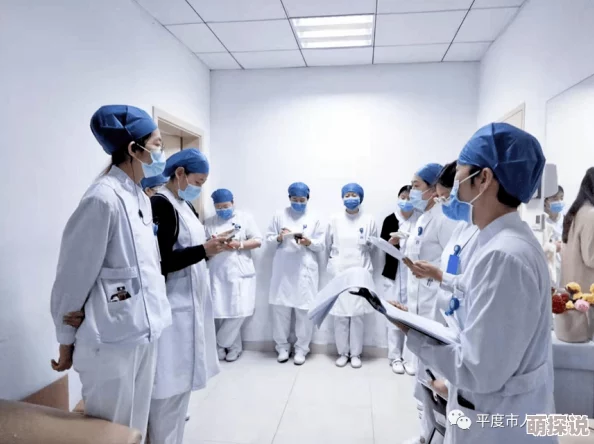 舔小舞的脚让我们用爱与温暖去感染身边的人，共同创造一个积极向上的环境