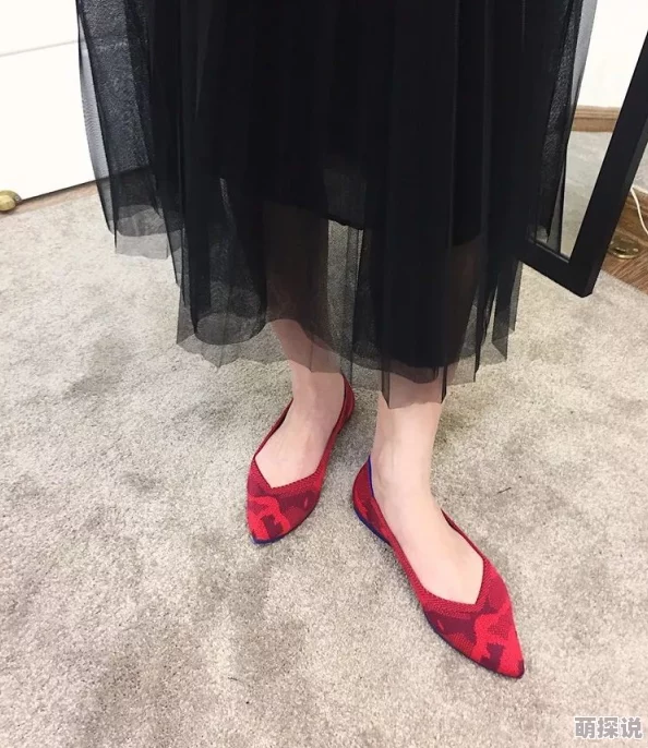 丝袜麻麻:最新推出的春季系列丝袜采用环保材料设计时尚舒适 丝袜麻麻:最新推出的春季系列丝袜采用环保材料设计时尚舒适