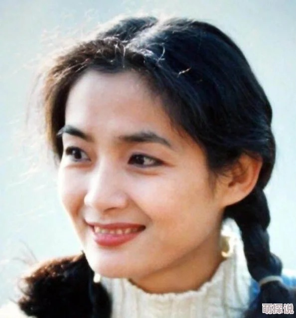 厨房从后面挺进李婷李婷娇喘一声说慢点好烫