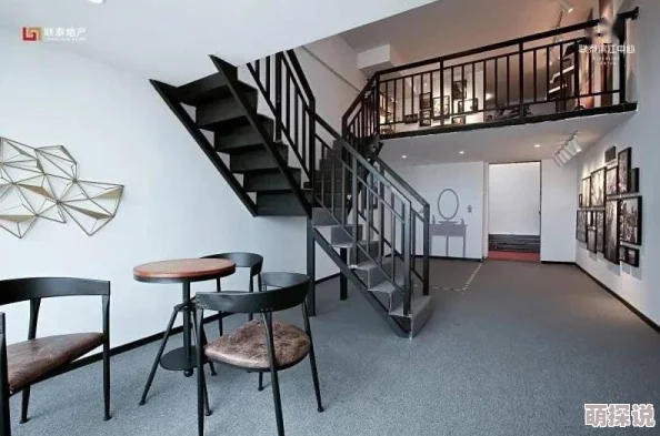 父亲大学宿舍一战六个人空间狭小资源匮乏见证深厚友谊共同克服困难